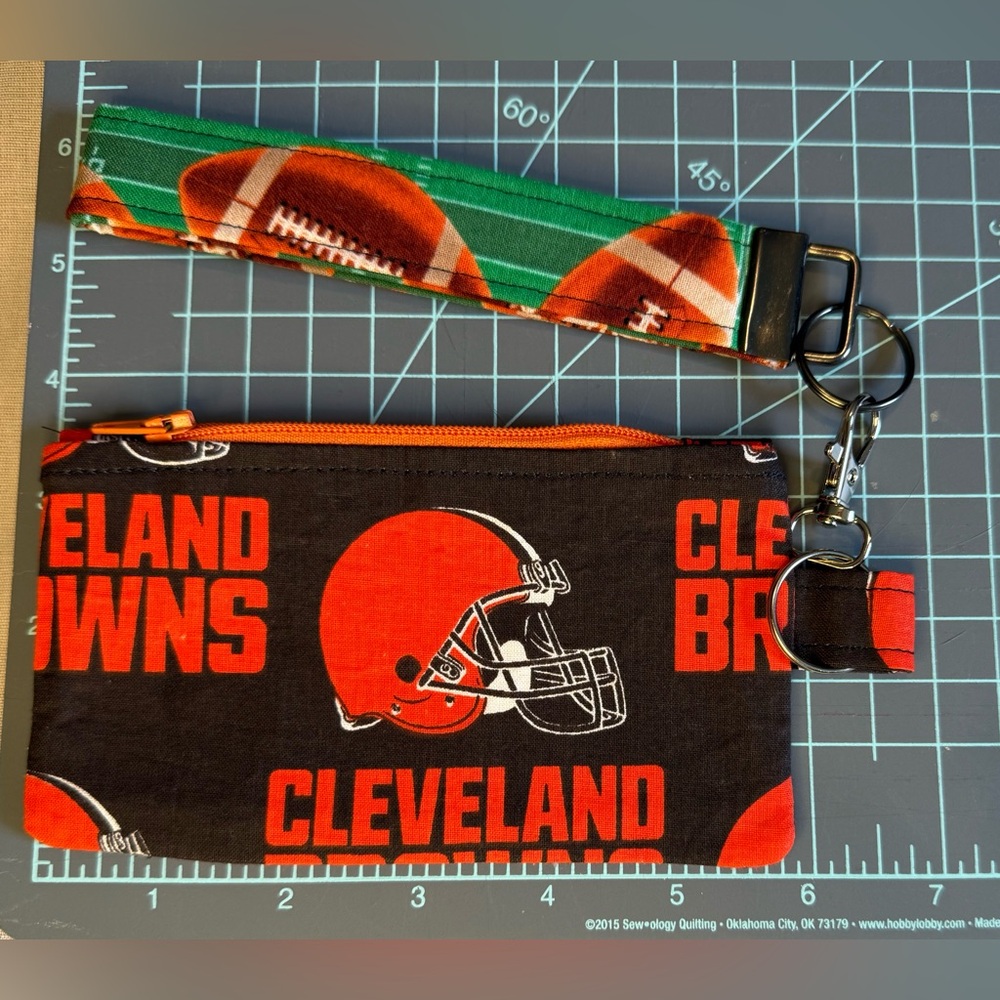 Cleveland Browns Coin Purse Keychain Wristlet